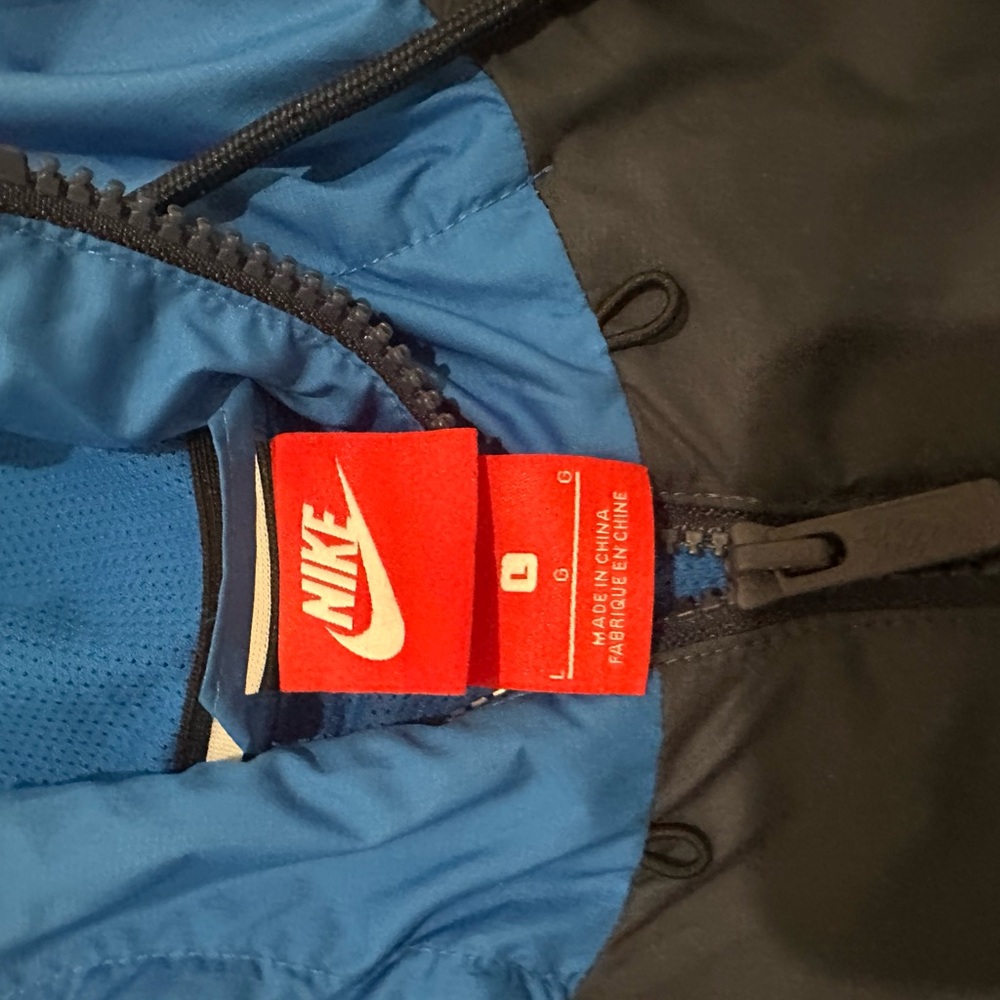 nike windrunner jacket large - image 3